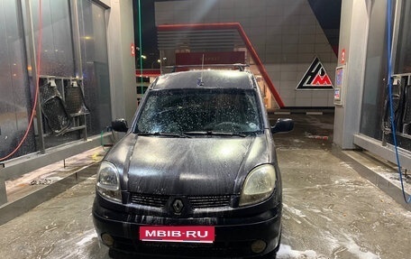 Renault Kangoo II рестайлинг, 2004 год, 150 000 рублей, 1 фотография