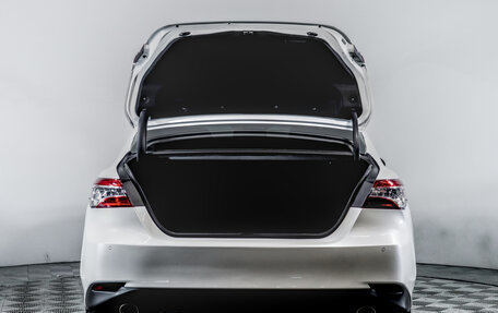 Toyota Camry, 2023 год, 3 400 000 рублей, 7 фотография