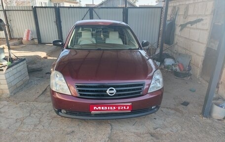 Nissan Teana, 2003 год, 575 000 рублей, 1 фотография