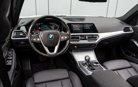 BMW 3 серия, 2019 год, 3 930 000 рублей, 7 фотография