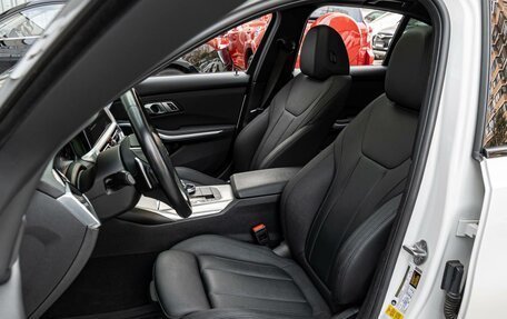 BMW 3 серия, 2019 год, 3 930 000 рублей, 11 фотография