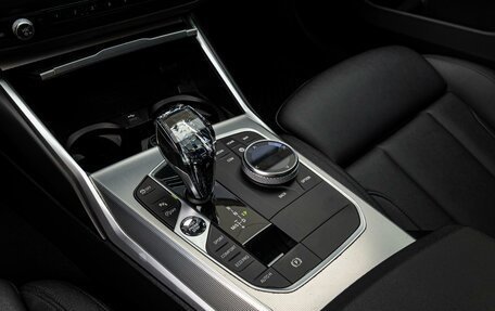 BMW 3 серия, 2019 год, 3 930 000 рублей, 14 фотография