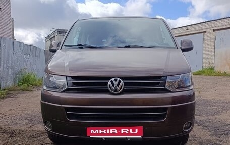 Volkswagen Caravelle T5, 2011 год, 2 300 000 рублей, 5 фотография