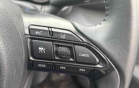 Toyota Yaris, 2021 год, 980 000 рублей, 9 фотография
