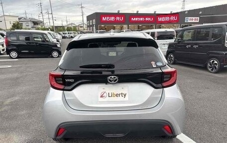 Toyota Yaris, 2021 год, 980 000 рублей, 5 фотография