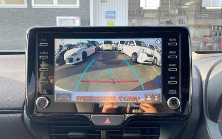 Toyota Yaris, 2023 год, 1 700 000 рублей, 12 фотография