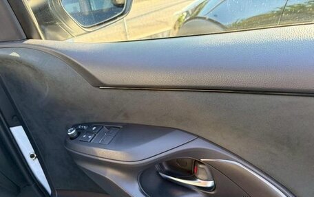 Toyota Yaris, 2023 год, 1 700 000 рублей, 14 фотография