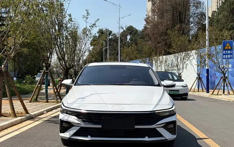Hyundai Elantra, 2023 год, 1 347 000 рублей, 2 фотография