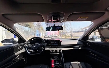 Hyundai Elantra, 2023 год, 1 347 000 рублей, 9 фотография