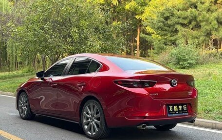 Mazda 3, 2022 год, 1 315 000 рублей, 8 фотография