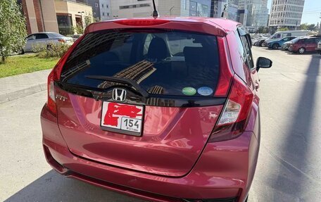 Honda Fit III, 2017 год, 1 200 000 рублей, 4 фотография