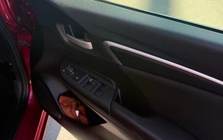 Honda Fit III, 2017 год, 1 200 000 рублей, 7 фотография