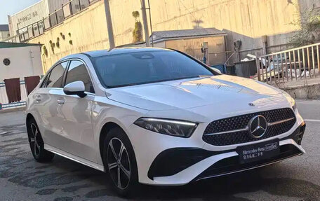 Mercedes-Benz A-Класс, 2023 год, 1 647 000 рублей, 3 фотография
