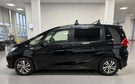Honda Freed II, 2020 год, 1 670 000 рублей, 2 фотография
