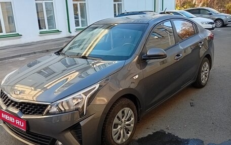 KIA Rio IV, 2021 год, 1 750 000 рублей, 1 фотография