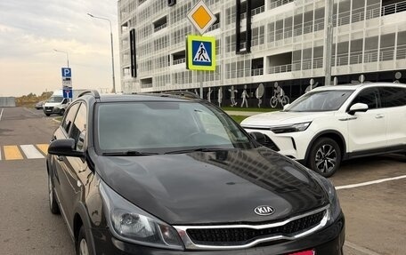 KIA Rio IV, 2018 год, 850 000 рублей, 1 фотография