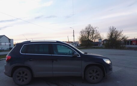 Volkswagen Tiguan I, 2011 год, 1 000 000 рублей, 10 фотография
