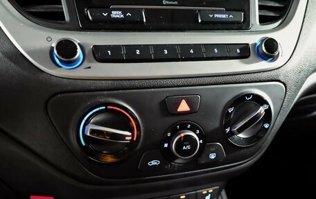Hyundai Solaris II рестайлинг, 2018 год, 1 100 000 рублей, 16 фотография