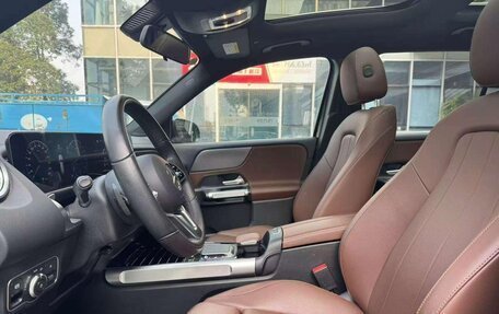 Mercedes-Benz GLB, 2022 год, 2 250 000 рублей, 8 фотография