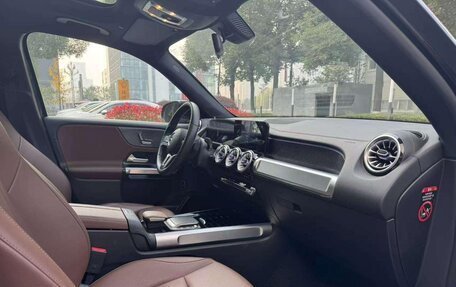 Mercedes-Benz GLB, 2022 год, 2 250 000 рублей, 9 фотография