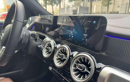 Mercedes-Benz GLB, 2022 год, 2 250 000 рублей, 14 фотография