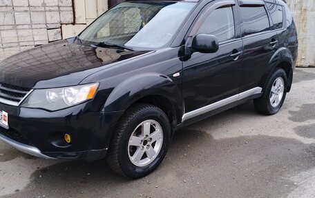 Mitsubishi Outlander III рестайлинг 3, 2008 год, 960 000 рублей, 2 фотография