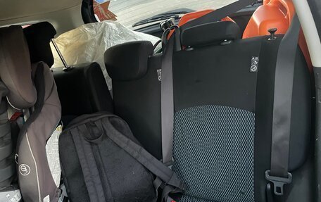 Nissan Note II рестайлинг, 2015 год, 870 000 рублей, 38 фотография
