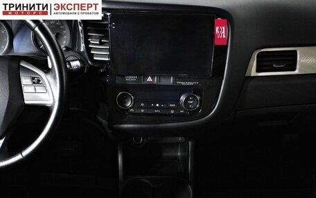 Mitsubishi Outlander III рестайлинг 3, 2013 год, 1 377 000 рублей, 14 фотография