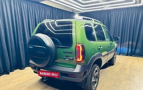 Chevrolet Niva I рестайлинг, 2015 год, 689 000 рублей, 6 фотография