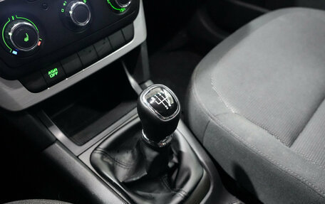 Skoda Yeti I рестайлинг, 2014 год, 1 196 000 рублей, 15 фотография