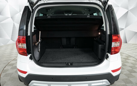 Skoda Yeti I рестайлинг, 2014 год, 1 196 000 рублей, 17 фотография