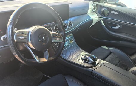 Mercedes-Benz E-Класс, 2019 год, 4 150 000 рублей, 9 фотография