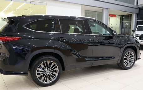 Toyota Highlander, 2026 год, 6 000 000 рублей, 6 фотография