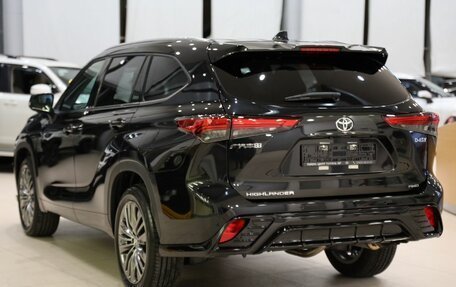 Toyota Highlander, 2026 год, 6 000 000 рублей, 10 фотография