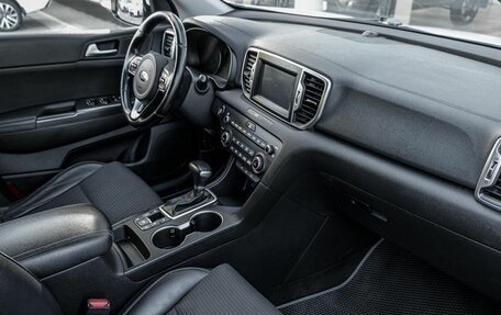 KIA Sportage IV рестайлинг, 2018 год, 2 080 000 рублей, 6 фотография