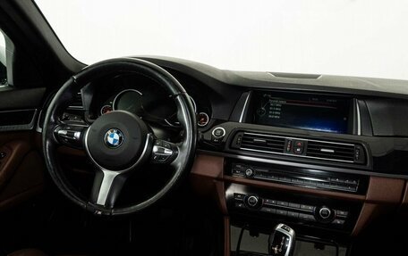 BMW 5 серия, 2015 год, 1 998 000 рублей, 13 фотография