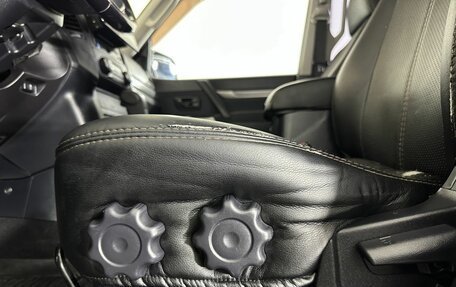 Mitsubishi Pajero IV рестайлинг 2, 2012 год, 1 770 000 рублей, 10 фотография