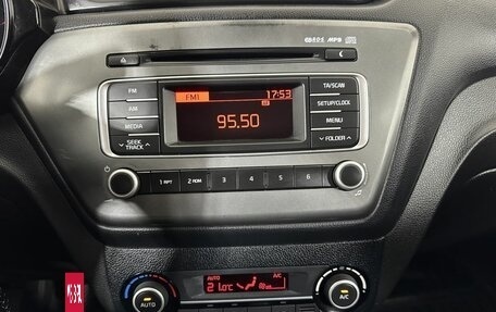KIA Rio III рестайлинг, 2017 год, 940 000 рублей, 12 фотография