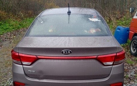 KIA Rio IV, 2018 год, 890 000 рублей, 4 фотография