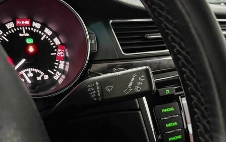 Skoda Superb III рестайлинг, 2013 год, 899 000 рублей, 14 фотография
