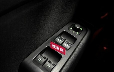 Skoda Superb III рестайлинг, 2013 год, 899 000 рублей, 18 фотография