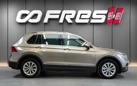 Volkswagen Tiguan II, 2017 год, 2 200 000 рублей, 5 фотография