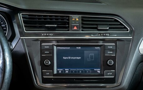 Volkswagen Tiguan II, 2017 год, 2 200 000 рублей, 15 фотография