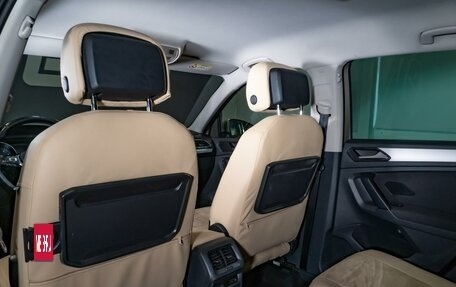 Volkswagen Tiguan II, 2017 год, 2 200 000 рублей, 11 фотография