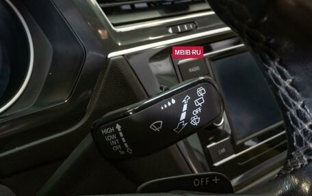 Volkswagen Tiguan II, 2017 год, 2 200 000 рублей, 19 фотография
