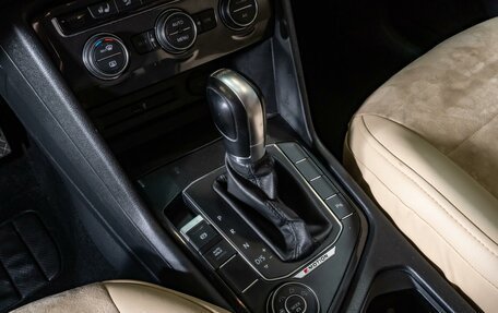 Volkswagen Tiguan II, 2017 год, 2 200 000 рублей, 23 фотография