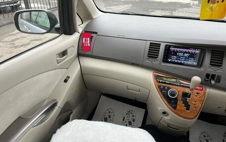 Toyota ISis I, 2010 год, 1 099 000 рублей, 17 фотография