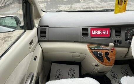 Toyota ISis I, 2010 год, 1 099 000 рублей, 19 фотография