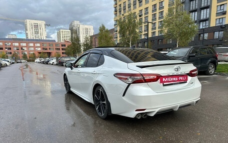 Toyota Camry, 2019 год, 2 550 000 рублей, 10 фотография