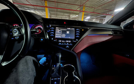 Toyota Camry, 2019 год, 2 550 000 рублей, 38 фотография